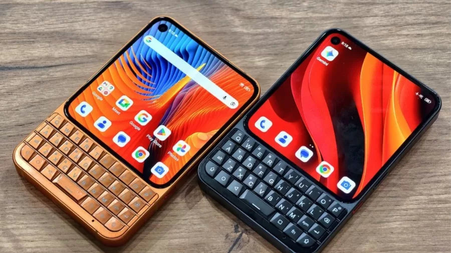 Meet the Titan 2 Elite: The Return of the Keyboard Phone — Now Smarter, Faster, Better